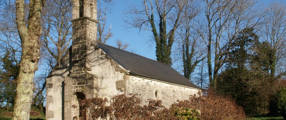 Saint Symphorien chapel in Edern