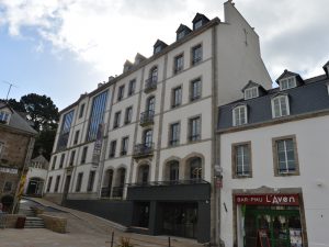 Exhibition room of the Pont Aven museum