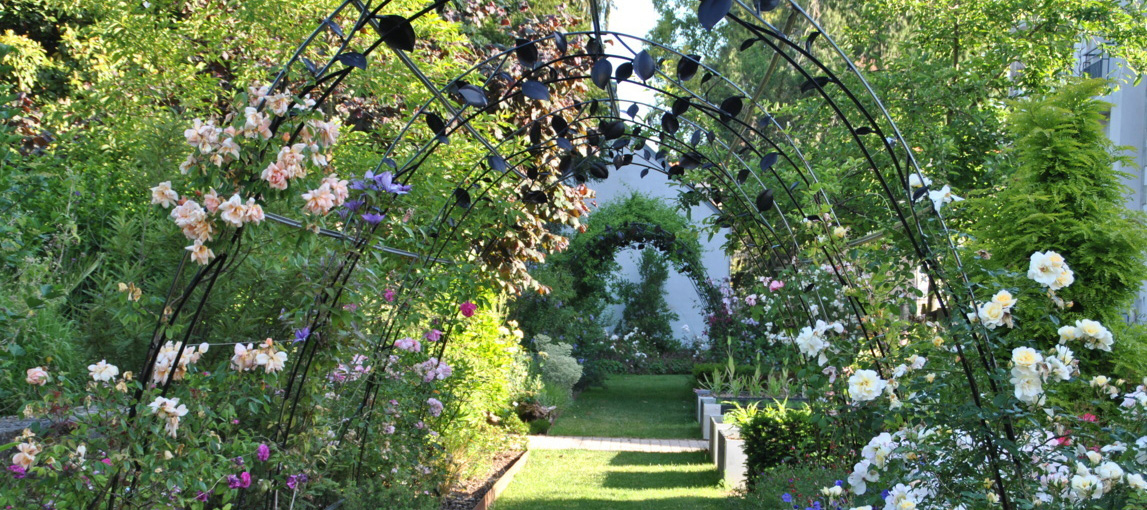 garten-des-theaters-max-jacob-quimper-roserai-2011-1