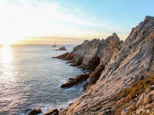 pointe-du-raz-fin-de-journee-4-photo-©-M.-Colin