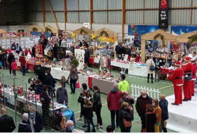 marché noël plomelin